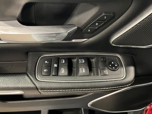 Used 2020 RAM 1500 Laramie image 27