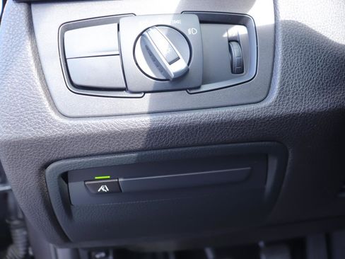 Used 2018 BMW M3 image 27