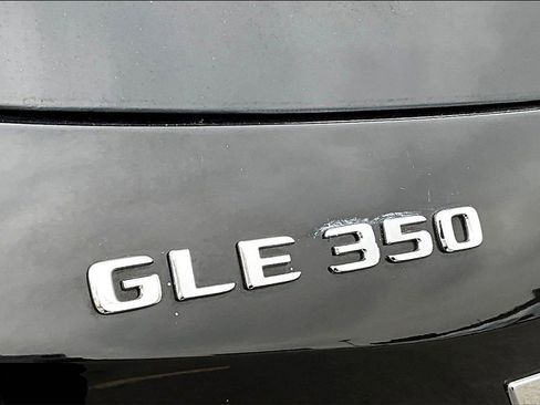 Used 2018 Mercedes-Benz GLE 350 4MATIC w/ Premium 2 Package image 8