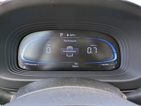 Used 2026 Hyundai Venue SEL FWD image 27