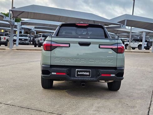 Used 2022 Hyundai Santa Cruz SEL Premium image 7