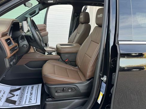 Used 2023 Chevrolet Tahoe High Country w/ Premium Package 2 RWD image 36