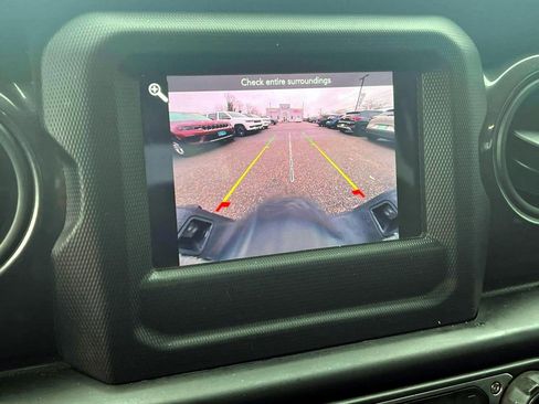 Certified 2022 Jeep Gladiator Sport image 27