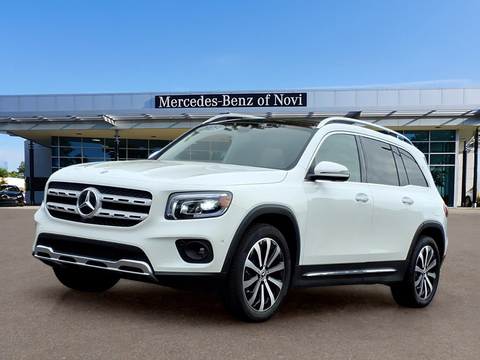 Certified 2023 Mercedes-Benz GLB 250 4MATIC image 1