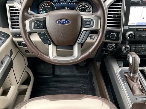 Used 2019 Ford F150 Limited w/ Trailer Tow Package image 8