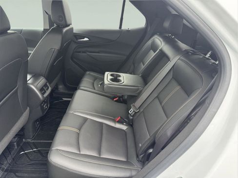 Used 2022 Chevrolet Equinox Premier image 14