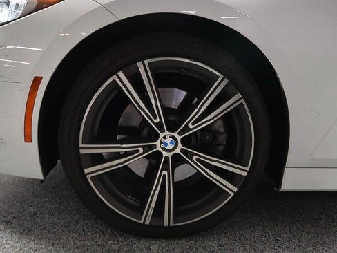 Used 2023 BMW 330i Sedan w/ Convenience Package RWD image 5