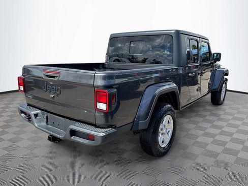 Used 2022 Jeep Gladiator Sport image 6