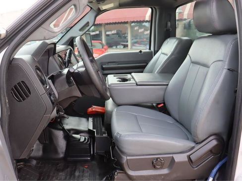 Used 2012 Ford F550 4x4 Regular Cab Super Duty w/ Payload Upgrade Pkg image 14