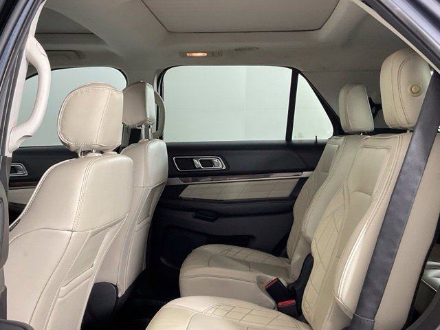 Used 2017 Ford Explorer Platinum AWD/4WD image 18