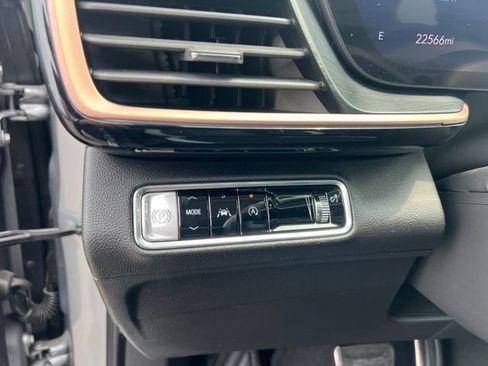 Used 2024 Buick Envision Sport Touring AWD/4WD image 24