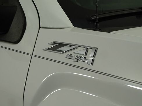 Used 2016 GMC Sierra 1500 SLE w/ SLE Value Package image 42