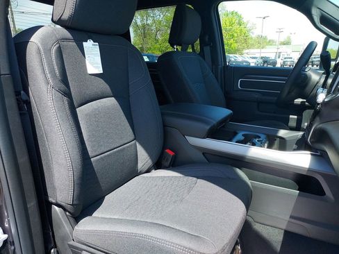 New 2026 RAM 2500 Big Horn AWD/4WD image 30