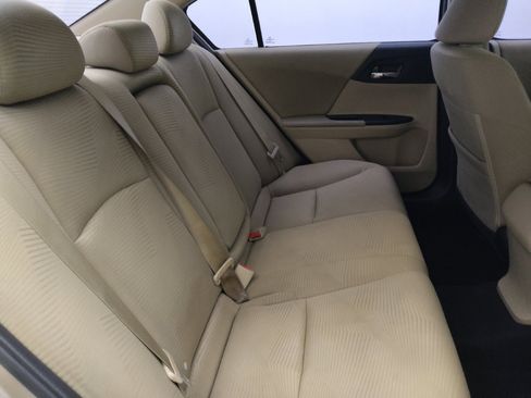 Used 2015 Honda Accord LX image 19