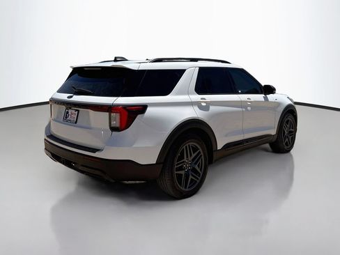 Used 2025 Ford Explorer ST-Line w/ Premium Package RWD image 7