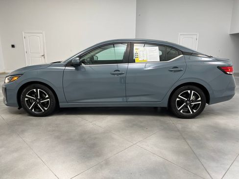 Used 2024 Nissan Sentra SV FWD image 5