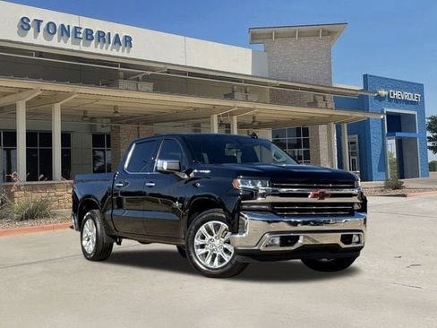 Used 2022 Chevrolet Silverado 1500 LTZ image 2