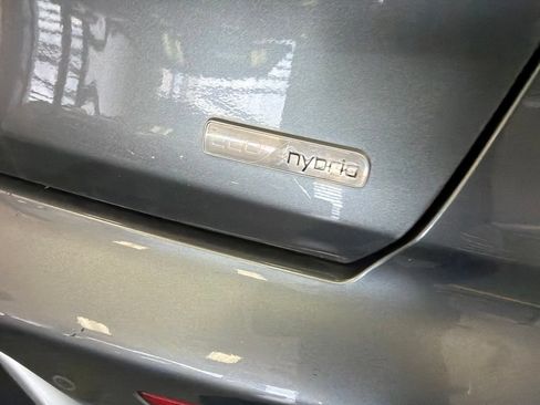 Used 2018 Kia Niro Touring FWD image 8