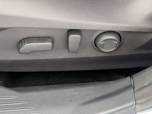 Used 2020 Subaru Outback Premium AWD/4WD image 13