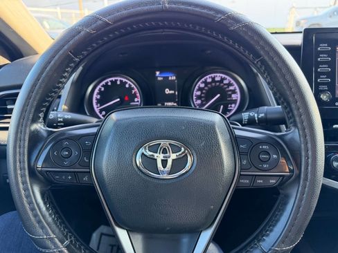 Used 2021 Toyota Camry SE w/ Carpet Mat Package (TMS) image 8
