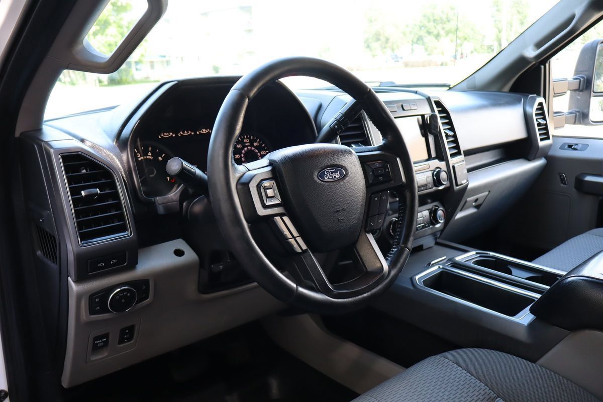 Used 2019 Ford F150 XLT w/ Equipment Group 302A Luxury AWD/4WD image 15