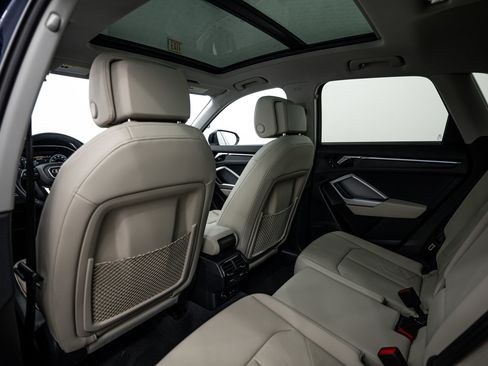 Certified 2023 Audi Q3 2.0T Premium Plus w/ Premium Plus Package image 16