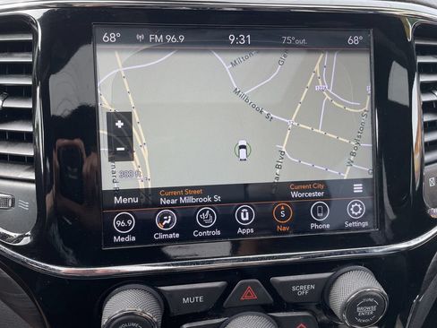 Certified 2020 Jeep Grand Cherokee Altitude AWD/4WD image 19