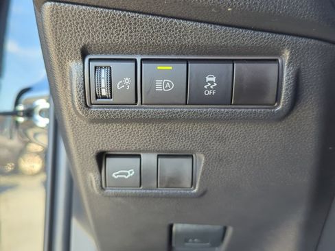 Used 2026 Toyota Corolla Cross XLE w/ Convenience Package AWD/4WD image 23