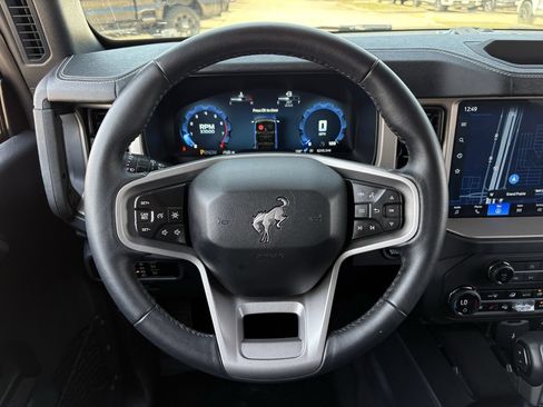 Certified 2025 Ford Bronco Outer Banks AWD/4WD image 14