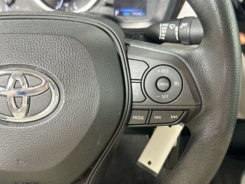 Used 2021 Toyota Corolla LE FWD image 20