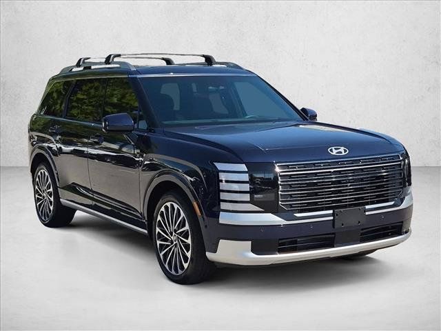 Used 2026 Hyundai Palisade Calligraphy FWD image 3