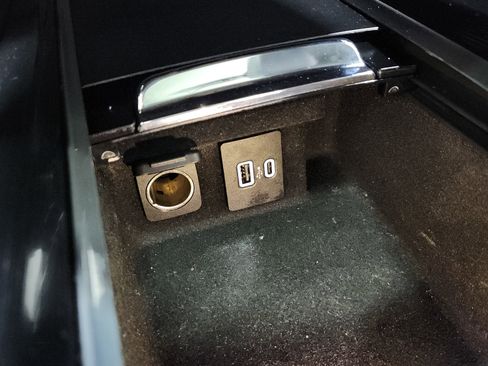 Used 2021 Lincoln Corsair AWD w/ Premium Package image 34