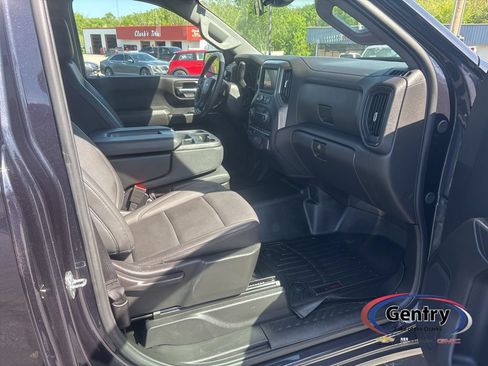 Used 2024 Chevrolet Silverado 1500 W/T w/ WT Value Package AWD/4WD image 8