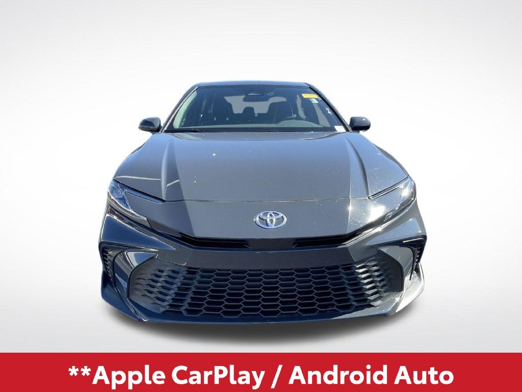 Used 2026 Toyota Camry SE FWD image 3