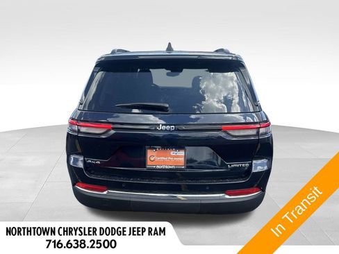 Used 2023 Jeep Grand Cherokee Limited AWD/4WD image 5