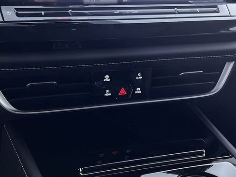 New 2026 Volkswagen Atlas SE image 27