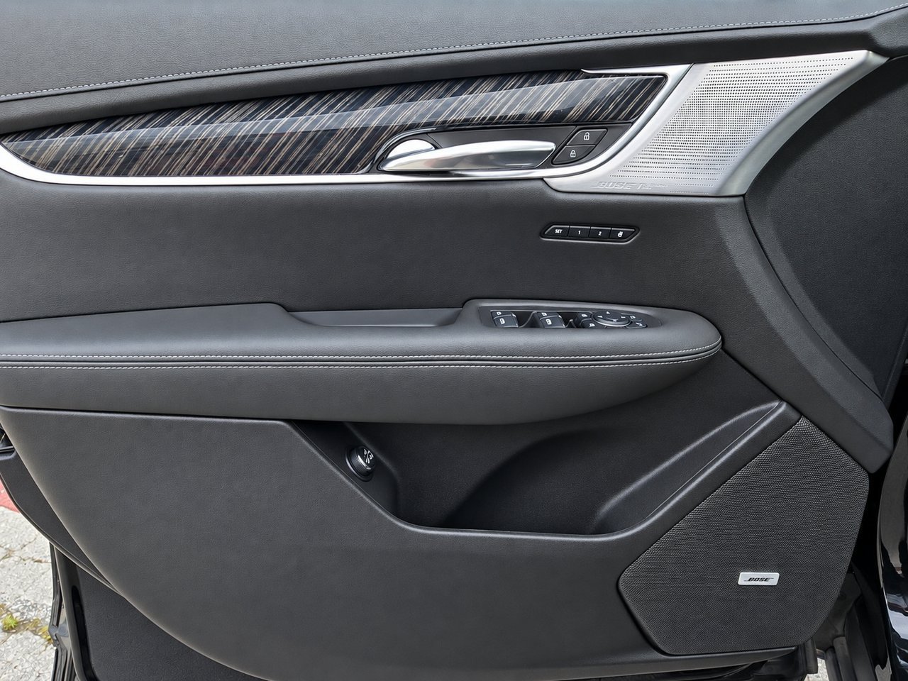 Certified 2024 Cadillac XT6 Premium Luxury FWD image 14