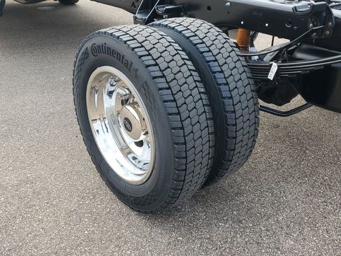 New 2026 Ford F450 XL w/ XL Chrome Package image 5