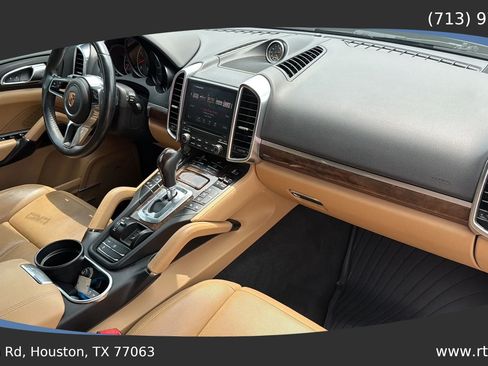 Used 2018 Porsche Cayenne AWD/4WD image 41