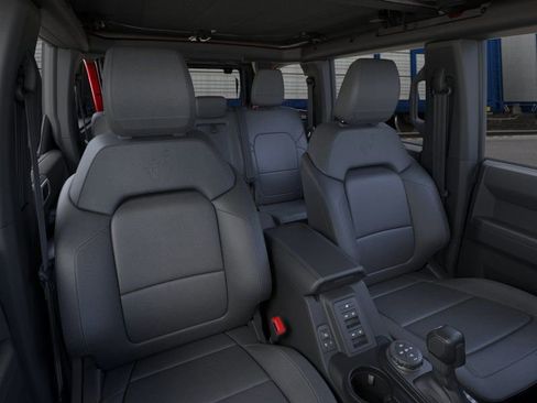 New 2025 Ford Bronco Badlands w/ Sasquatch Package AWD/4WD image 10