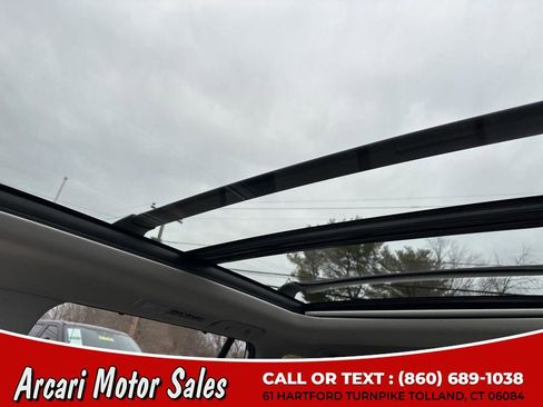 Used 2024 Toyota Grand Highlander AWD image 29