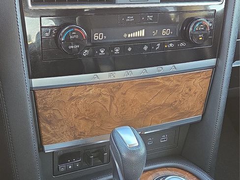 Used 2024 Nissan Armada SL w/ Captain's Chairs Package AWD/4WD image 21