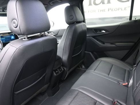 Used 2025 Chevrolet Equinox LT w/ Convenience Package II image 23