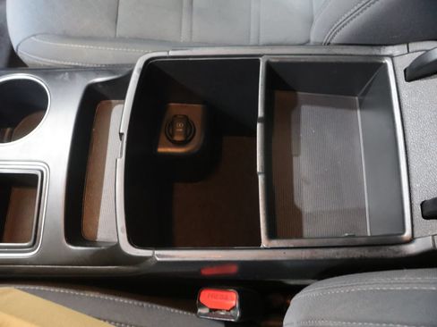 Used 2019 Kia Sorento AWD V6 image 30