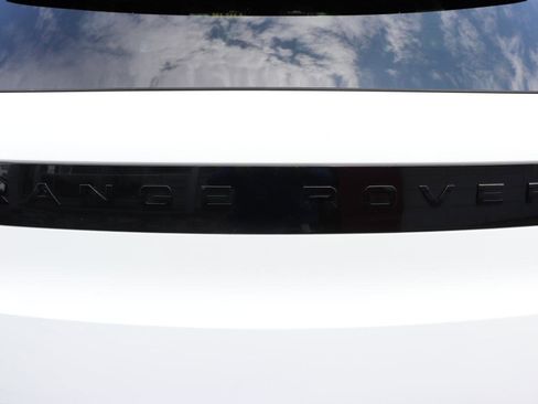 Used 2025 Land Rover Range Rover Sport SE AWD/4WD image 66
