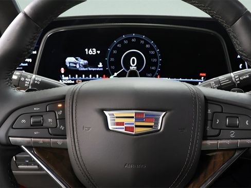 Used 2024 Cadillac Escalade ESV Sport Platinum w/ LPO, ONYX Package image 11