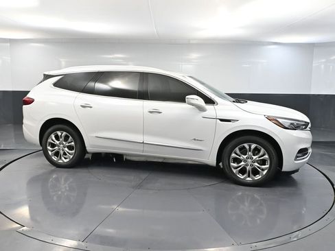 Used 2020 Buick Enclave Avenir w/ Avenir Technology Package image 4