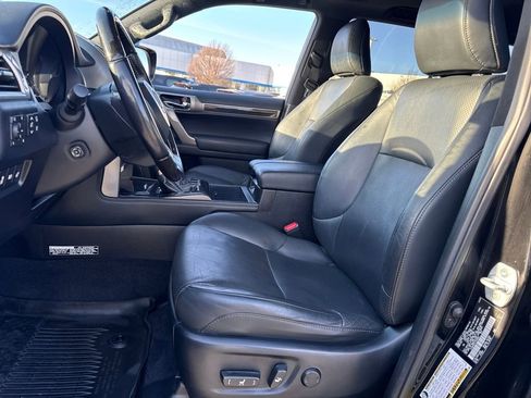 Used 2020 Lexus GX 460 Luxury image 16