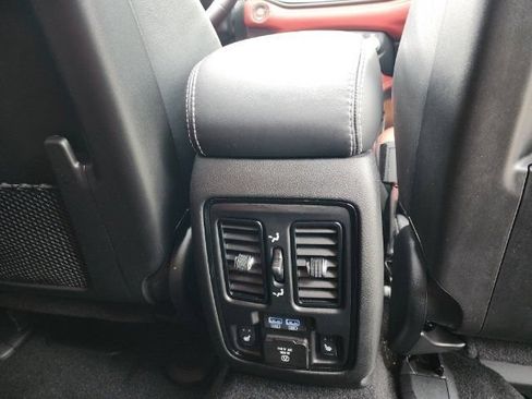 Used 2021 Dodge Durango SRT w/ Premium Interior Group AWD/4WD image 29