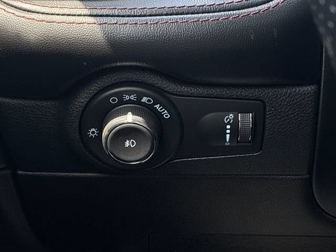 Used 2021 Dodge Durango R/T w/ Technology Group RWD image 27
